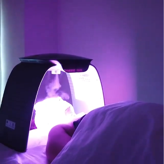 Pulizia Viso Hydra Gold tecnologia Led Pulizia Viso Hydra Gold tecnologia Led
